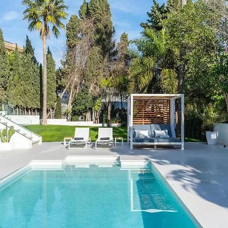 Villa With Panoramic Sea Views In Marbesa *